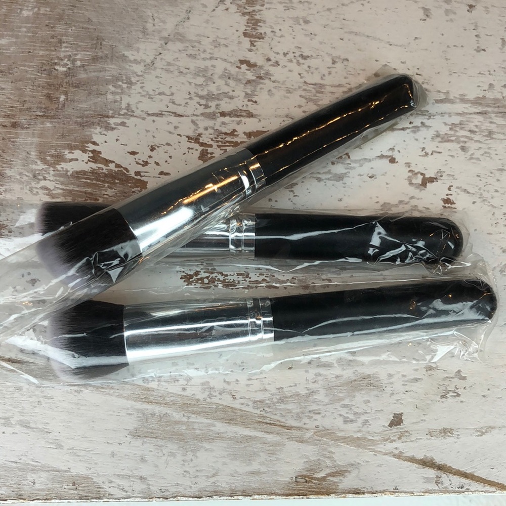 NWT Pro Makeup Blush Contour Makeup Brush